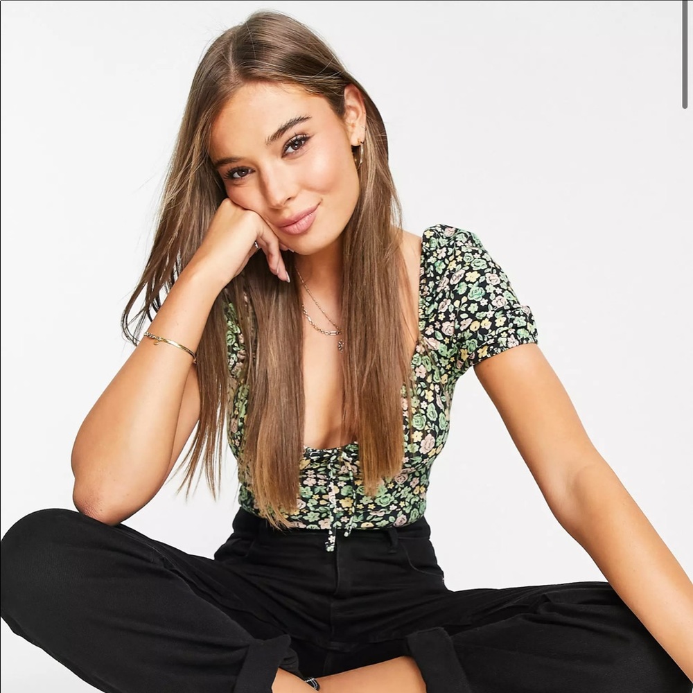 Miss Selfridge short sleeve tie front milkmaid top in floral print